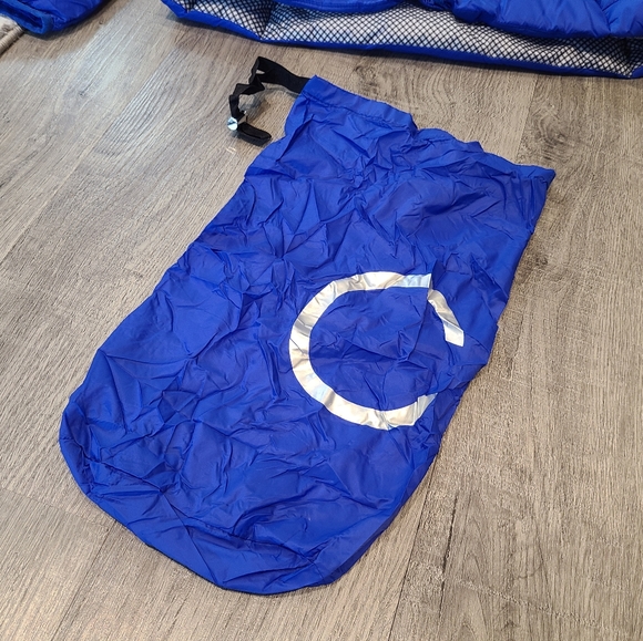 Calvin Klein Puffer Jacket - Picture 3 of 4